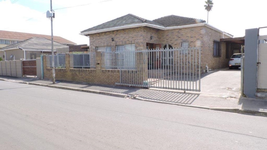 3 Bedroom Property for Sale in Glenlilly Western Cape